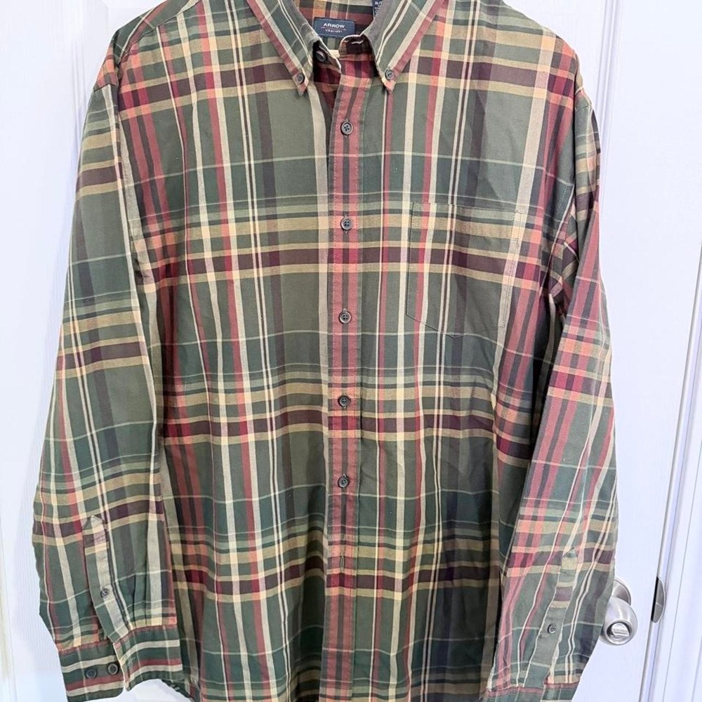 Arrow Plaid Button Up